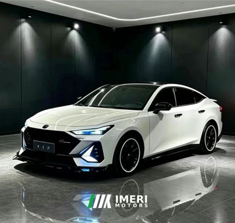 2025 Changan UNI-V Third Generation 1.5T 500Bar Luxury Sport Edition - car from China