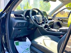 Toyota Highlander Dual-Engine 2.5L 4WD Prestige Edition 7-seater - фото 8