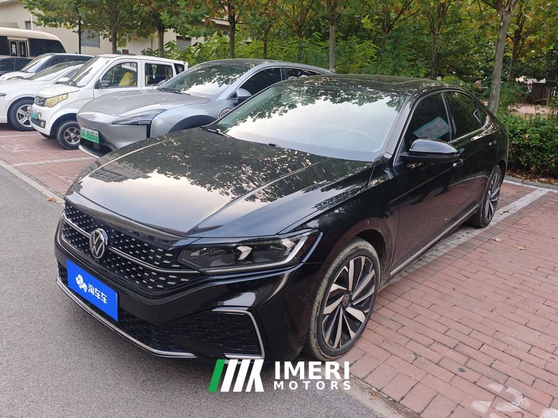 Volkswagen Passat 330TSI Elite Edition - ავტომობილი ჩინეთიდან