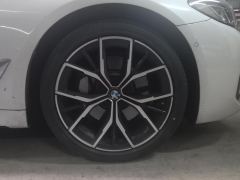 BMW 5 Series Facelift 530Li Luxury M Sport Package - фото 6