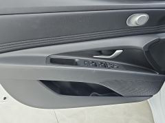 Hyundai Elantra 1.5L CVT Elite Edition - фото 13