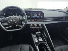 Hyundai Elantra 1.5L CVT Elite Edition - фото 16