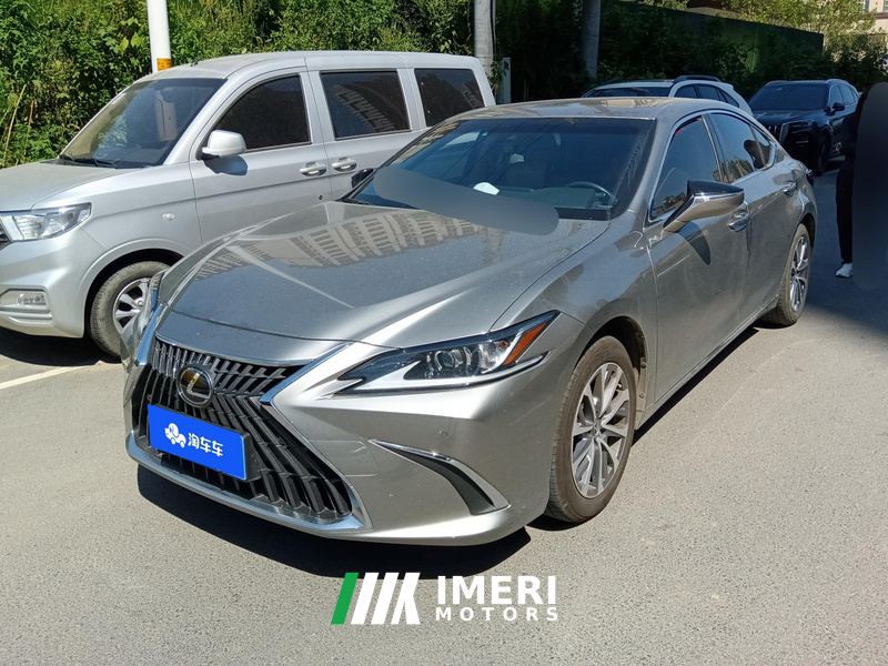 Lexus ES 200 Excellence Edition - ავტომობილი ჩინეთიდან