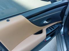 Lexus ES 200 Excellence Edition - ფოტო 12