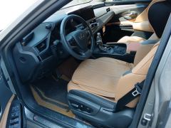 Lexus ES 200 Excellence Edition - ფოტო 14