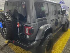 Jeep Wrangler 2.0T - photo 2