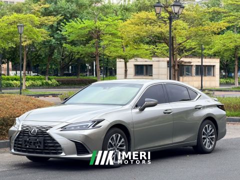 2025 Lexus ES 300h Premium Edition - автомобиль из Китая
