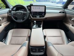 Lexus ES 300h Premium Edition - ფოტო 5