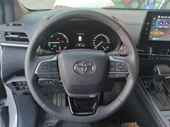 Toyota Sienna Dual-Engine 2.5L 4WD Prestige Edition - ფოტო 18