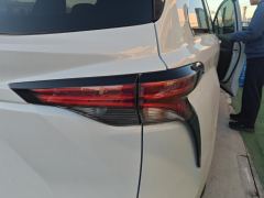 Toyota Sienna Dual-Engine 2.5L 4WD Prestige Edition - ფოტო 5