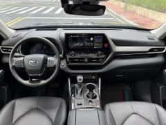 Toyota Highlander Dual-Engine 2.5L RWD Elite Edition 5-seater - фото 10