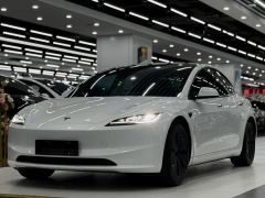 Tesla Model 3 830km Long Range Rear-Wheel Drive - ფოტო 1