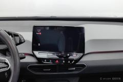Volkswagen ID.3 Pro Intelligent Edition - ფოტო 16