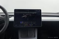 Tesla Model Y 688km Long Range AWD - photo 16