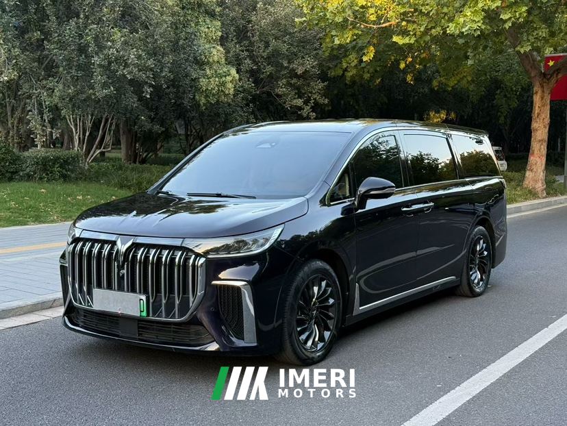 Voyah Dreamer PHEV version 1.5T 236km Ultra-Long Range Excellence Edition 7-seater - автомобиль из Китая
