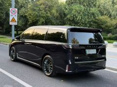 Voyah Dreamer PHEV version 1.5T 236km Ultra-Long Range Excellence Edition 7-seater - фото 7