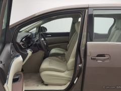 Buick GL8 Land Business Class 652T Comfort Edition 7-seater - фото 13