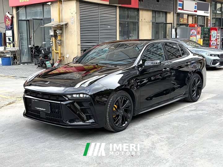 Lynk & Co 03 1.5T DCT Pro