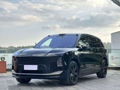 NIO ES8 Six-Seat Executive Signature Edition - ფოტო 1