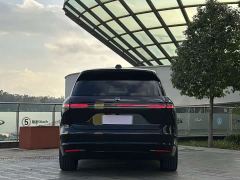 NIO ES8 Six-Seat Executive Signature Edition - ფოტო 5