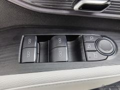 Buick Lacrosse Junyue 28T Yuezun Edition - фото 12