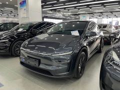 Tesla Model Y Rear-Wheel Drive - ფოტო 2