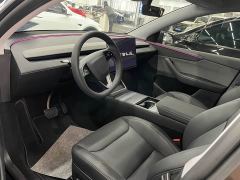 Tesla Model Y Rear-Wheel Drive - ფოტო 3