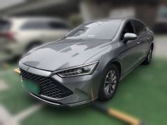 BYD Qin PLUS DM-i Honor Edition 1.5L 55km Leading Edition - ფოტო 1