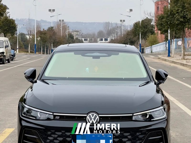 Volkswagen Passat Distinguished Edition 380TSI Longteng Edition - автомобиль из Китая