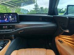 Lexus LS 500h Luxury - ფოტო 17