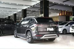 Volkswagen Tharu 300TSI 2WDLuxuryPlus Edition - photo 3
