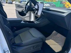 Tesla Model Y 688km Long Range AWD - ფოტო 9