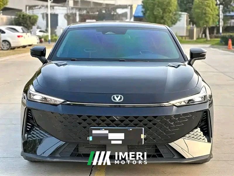 Changan UNI-V 1.5T Premium Edition - ავტომობილი ჩინეთიდან