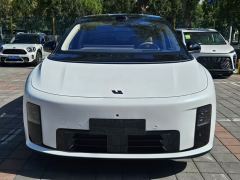 Li Auto i8 Standard Edition - photo 2