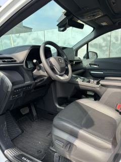 Toyota Sienna Dual-Engine 2.5L Luxury Edition - фото 9