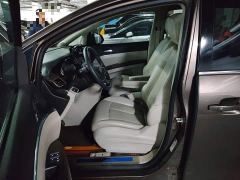 Buick GL8 Land Business Class Smart Edition - ფოტო 18