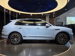 Bentley Bentayga 4.0T V8 Elegance - ფოტო 3