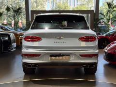Bentley Bentayga 4.0T V8 Elegance - ფოტო 4