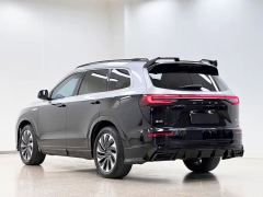 AITO M7 1.5T 240km PLUS Edition 6 - фото 5