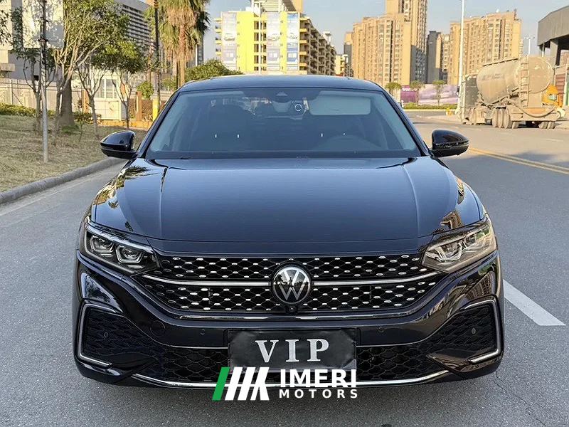 Volkswagen Passat 380TSI Luxury Edition - ავტომობილი ჩინეთიდან