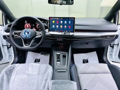 Volkswagen Golf Facelift 300TSI - ფოტო 12