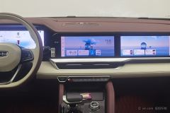 Geely Xingyue L 2.0T Automatic two-wheel drive Yunqi Edition - ფოტო 16