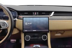 Jaguar F-PACE P250 HSE - ფოტო 16