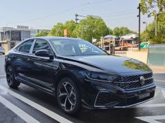 Volkswagen Passat Distinguished Edition 330TSI Elite Edition - ფოტო 3