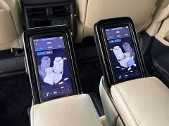 Toyota Alphard Hybrid 2.5L Premium Edition - фото 12