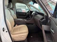 Toyota Alphard Hybrid 2.5L Premium Edition - фото 19