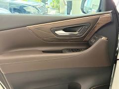 Toyota Alphard Hybrid 2.5L Premium Edition - фото 4