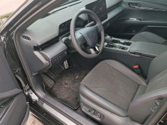 Toyota Camry Dual-Engine 2.0HXS Sports Plus Edition - photo 4