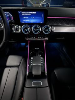 Mercedes-Benz GLB Facelift GLB 220 Dynamic Edition 5-seater - ფოტო 18
