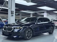 BMW 5 Series 530Li Premier Luxury Package - ფოტო 2
